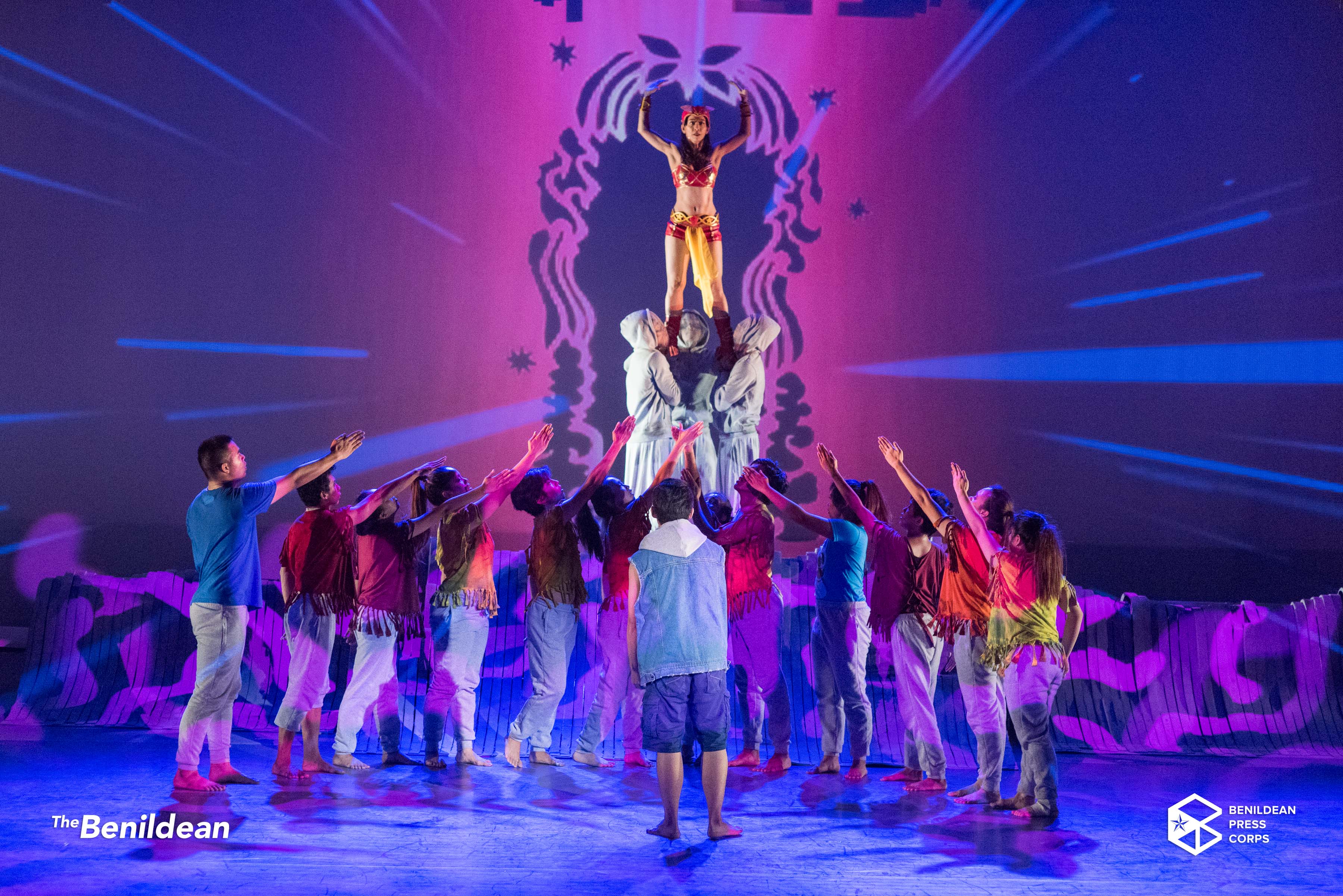 Cover Photo By Ricardo Yan